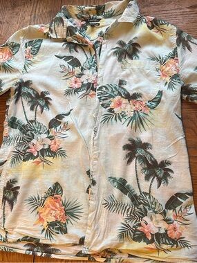 George Men's Light Blue Hawaiian Floral Button-Up Shirt